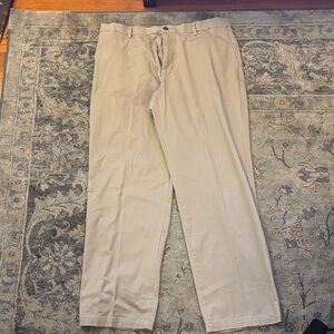 Dockers Men's Chinos in Light Khaki
